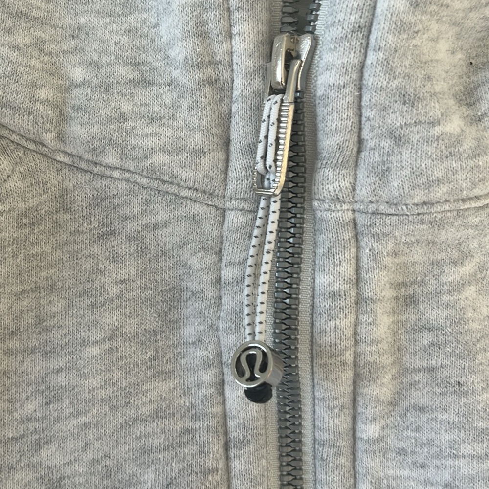 Lululemon sweatshirt